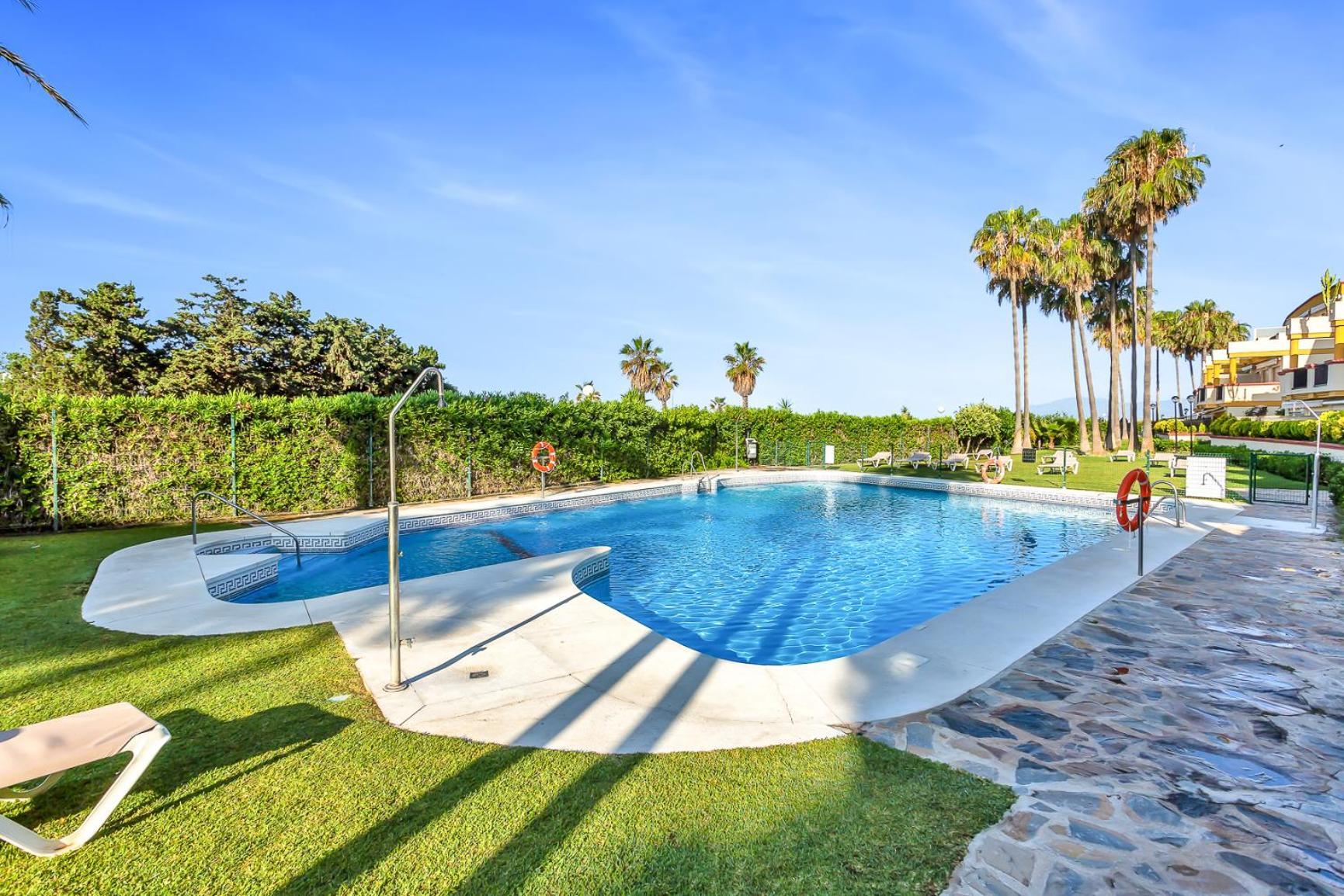 Modern Beach Apartment Romana Playa 723 In Marbella, Elviria Екстериор снимка