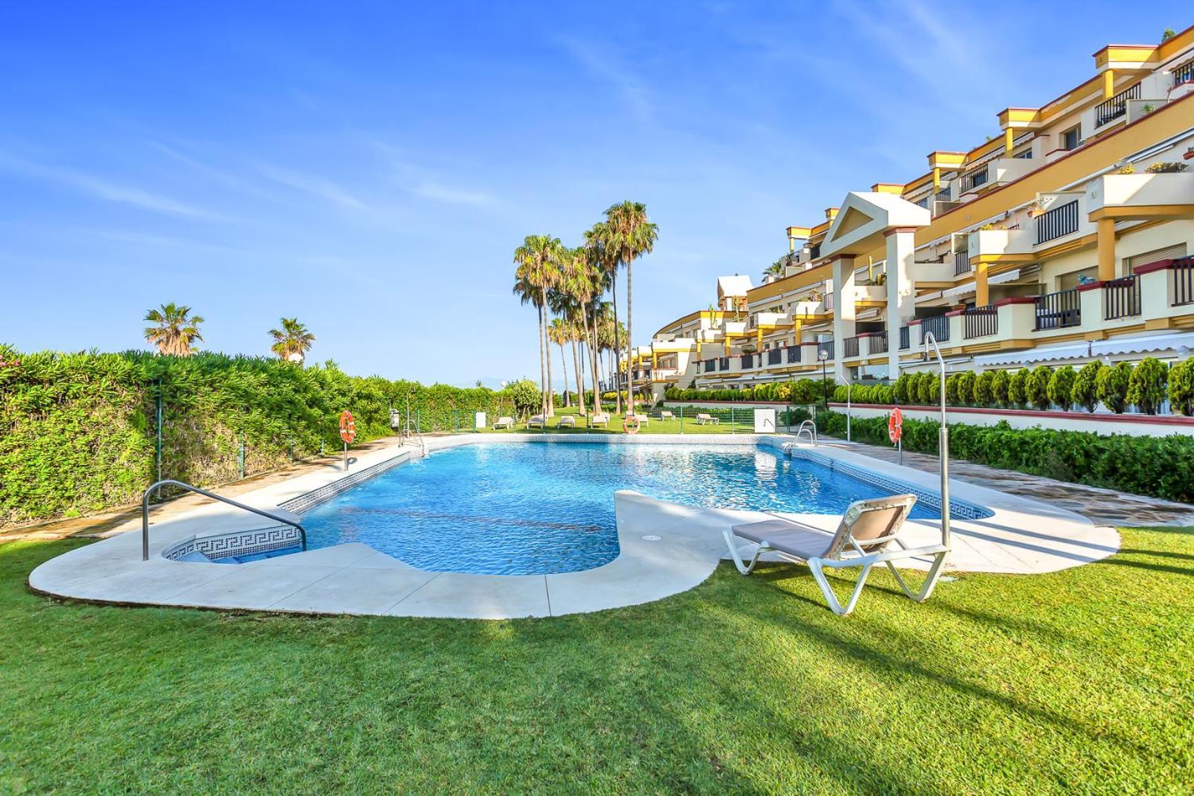 Modern Beach Apartment Romana Playa 723 In Marbella, Elviria Екстериор снимка